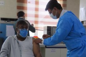 واکسیناسیون بیماران خاص  تالاسمی و دیالیزی در دیلم استان بوشهر