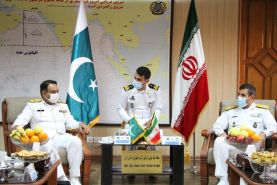دیدار  فرمانده ناوگروه نیروی دریایی پاکستان با فرماندهی منطقه یکم نیروی دریایی ارتش 