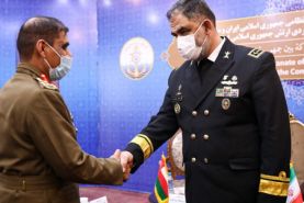 دیدار امیر دریا دار ایرانی با  هیئت نظامی عمان