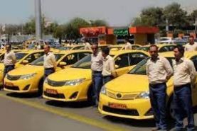 رانندگان تاکسی در لابیِ سازمان تاکسیرانی شهرداری تهران تجمع کردند