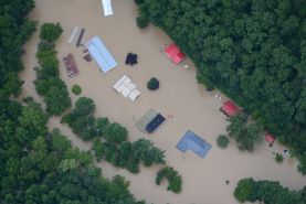 با ادامه طوفان و سیل سهمگین در کنتاکی، حداقل 37 نفر کشته شدند