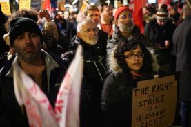 اعتصابات گسترده معلمان و کارکنان دولت در بریتانیا