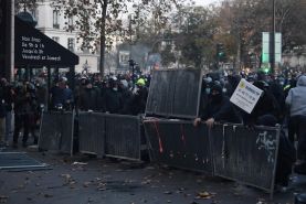خشونت پلیس محدود به فرانسه نیست