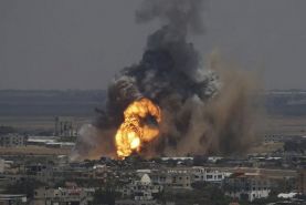 حملات شدید رژیم صهیونیستی به غزه و نبرد رزمندگان فلسطینی با اشغالگران