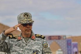 سرلشکر باقری: ارتش همواره در حراست از ملّت و مملکت درخشیده است